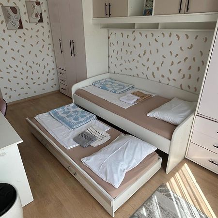 Ana'S 2 Bedrooms Lovely Flat Ποντγορίτσα Εξωτερικό φωτογραφία